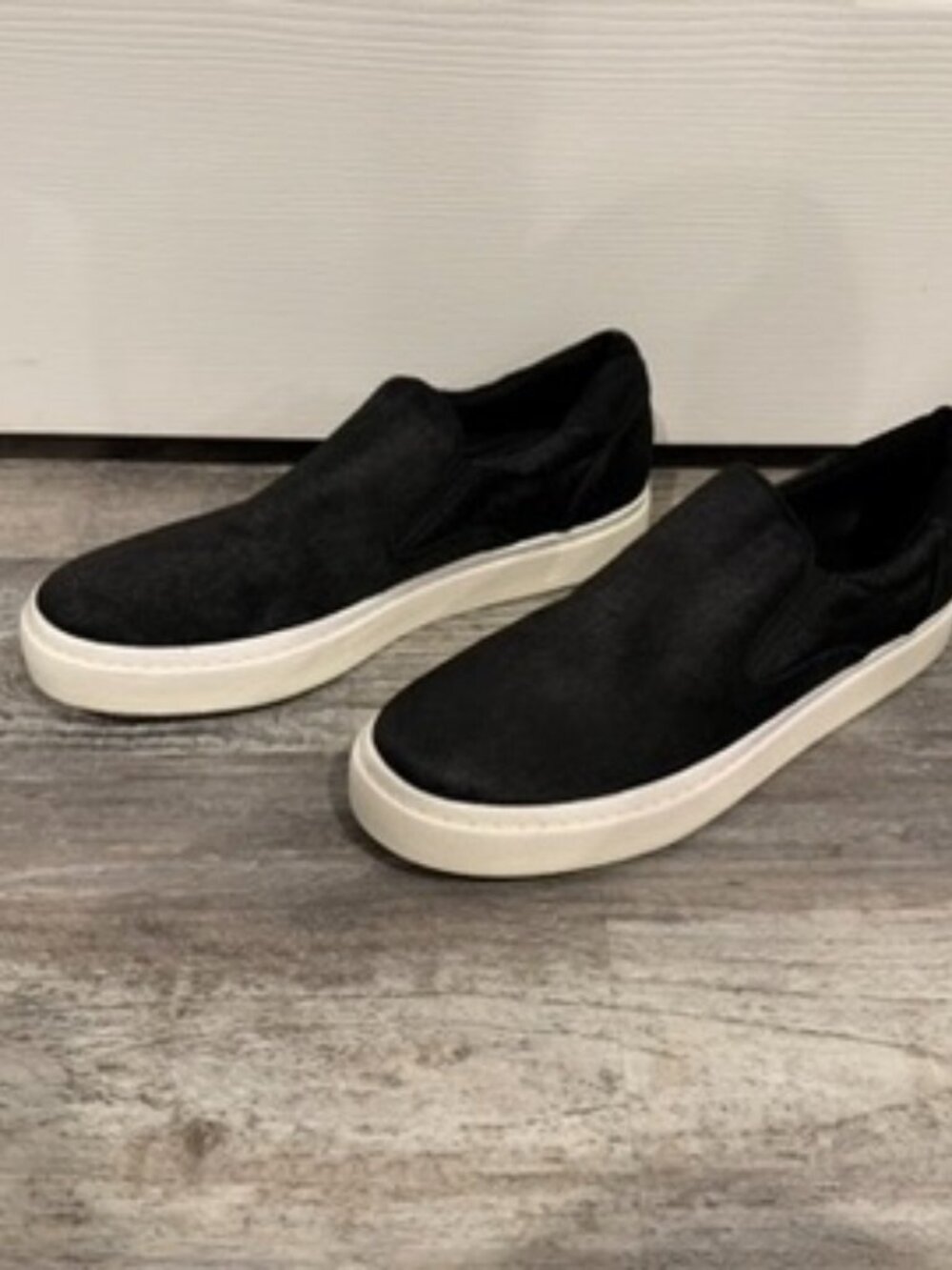Vaneli‎ Yodel Calf Hair Slip-On Sneaker NWOB, women's 11